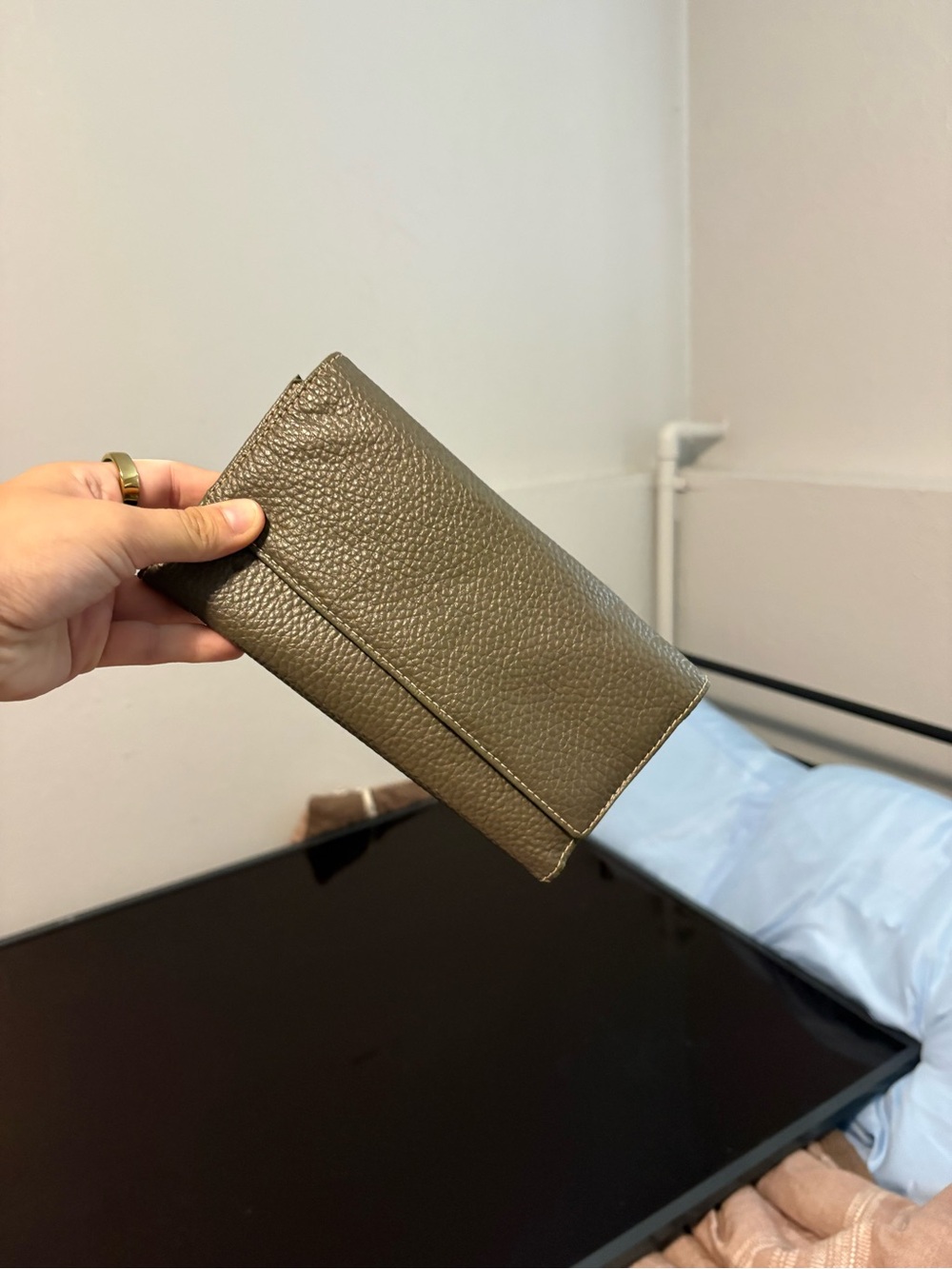 Leather Long Wallet in Olive Green